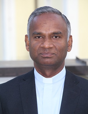 Fr.Varakaparambil_Johnson.jpg